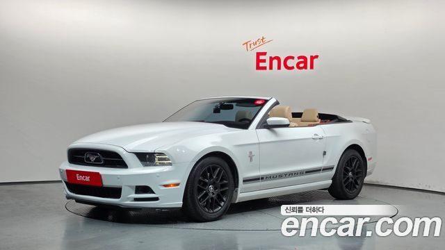 Ford Mustang Convertible
