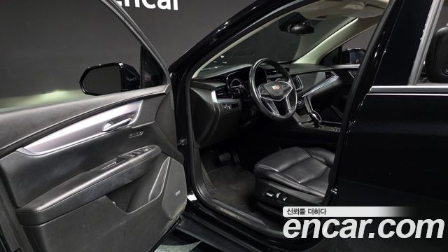 Cadillac XT5 3.6 Premium AWD 2018 — фото 10