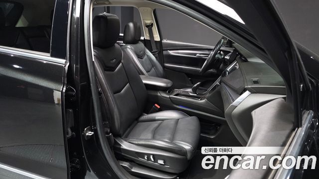 Cadillac XT5 3.6 Premium AWD 2018 — фото 15