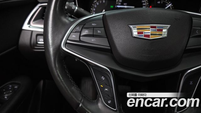 Cadillac XT5 3.6 Premium AWD 2018 — фото 21