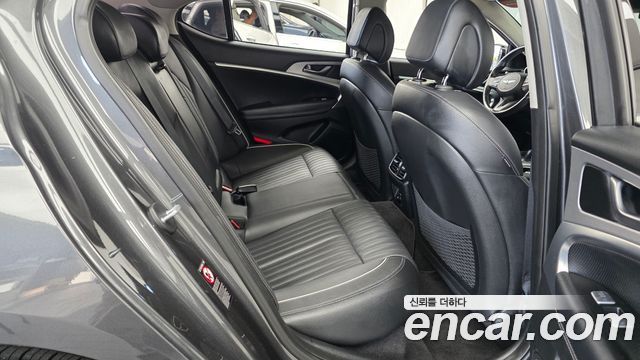 Genesis G70 2.0T Supreme 2018 — фото 11