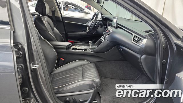 Genesis G70 2.0T Supreme 2018 — фото 26