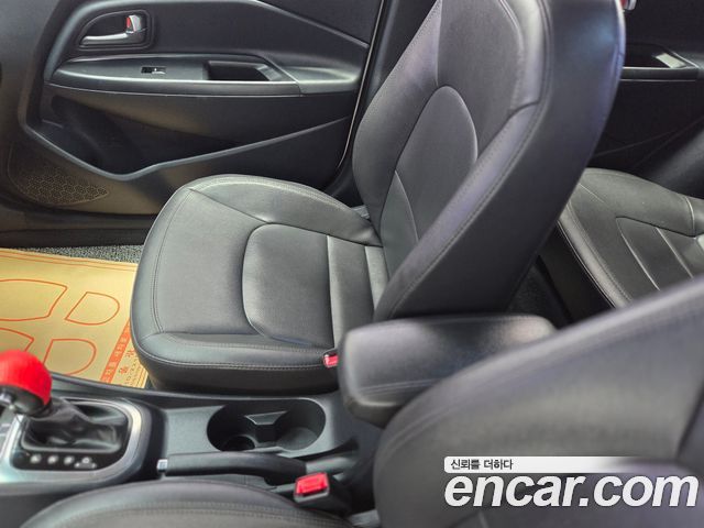 Kia Pride 1.6 GDI Hatchback Prestige 2013 — фото 19