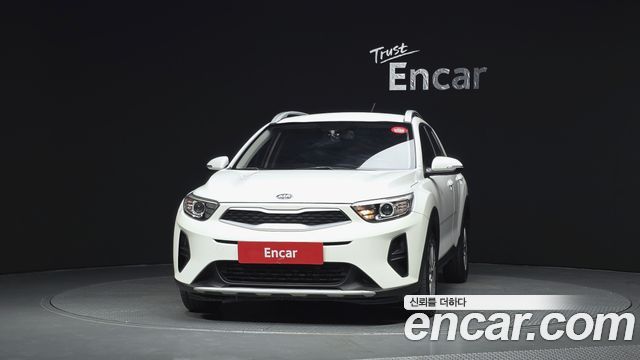 Kia Stonic Diesel 1.6 Deluxe 2018 — фото 3