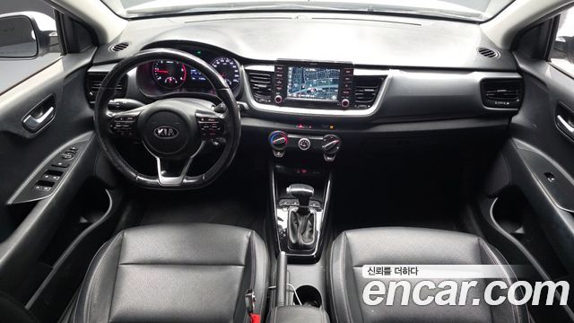 Kia Stonic Diesel 1.6 Deluxe 2018 — фото 7