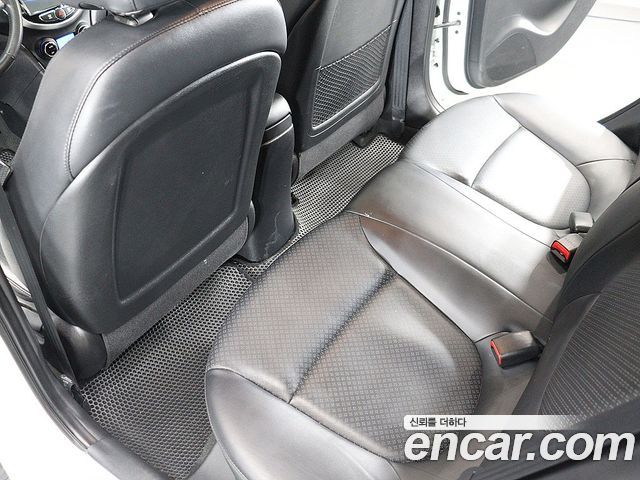 Hyundai Accent (New) 1.6 GDI Top 2012 — фото 20