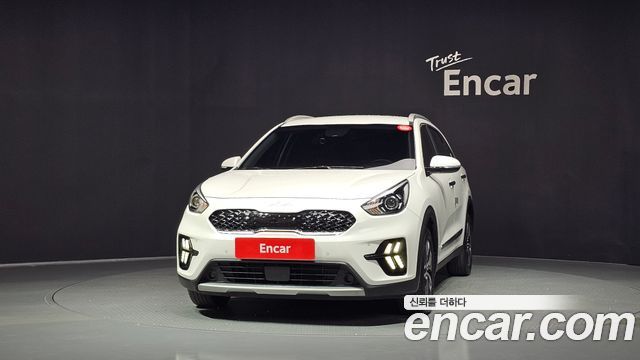 Kia Niro 1.6 HEV Noblesse 2022 — фото 3