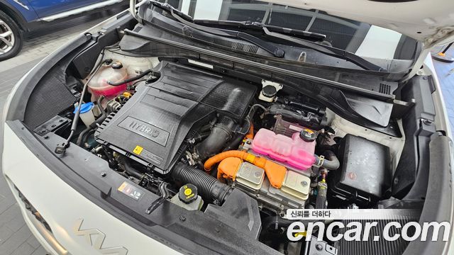 Kia Niro 1.6 HEV Noblesse 2022 — фото 6