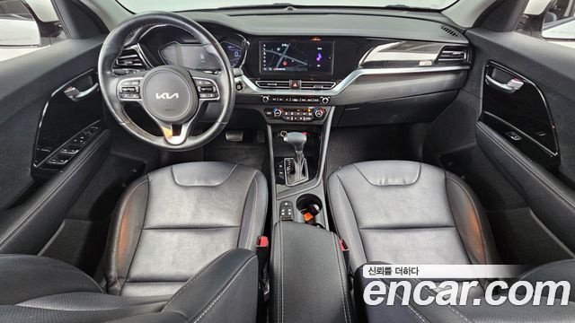Kia Niro 1.6 HEV Noblesse 2022 — фото 7