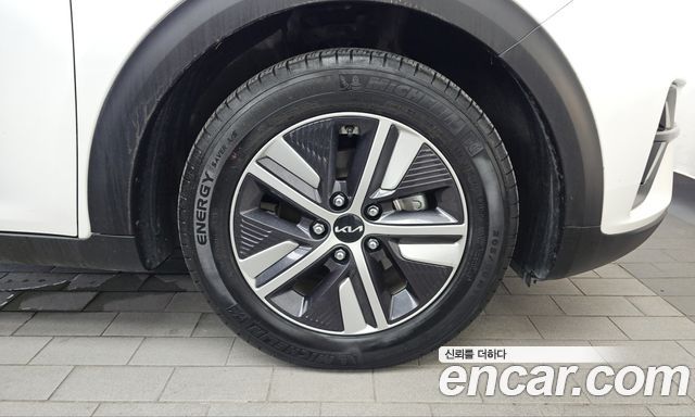 Kia Niro 1.6 HEV Noblesse 2022 — фото 21