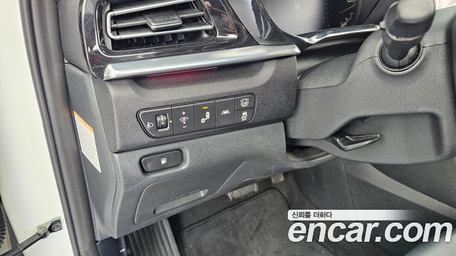 Kia Niro 1.6 HEV Noblesse 2022 — фото 28