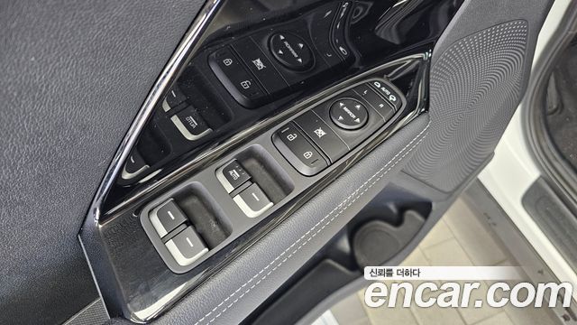 Kia Niro 1.6 HEV Noblesse 2022 — фото 30