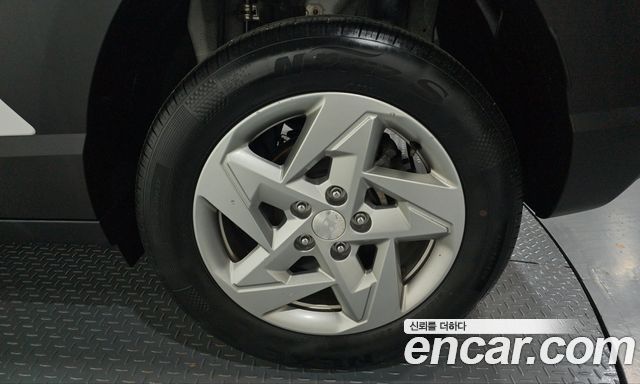 Hyundai Kona (SX2) Gasoline 1.6 Turbo 2WD Modern 2023 — фото 21