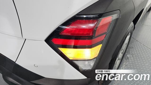 Hyundai Kona (SX2) Gasoline 1.6 Turbo 2WD Modern 2023 — фото 23