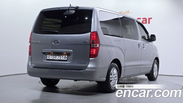 Hyundai Grand Starex Van 5-Seater Modern 2021 — фото 2