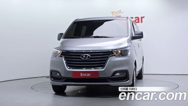 Hyundai Grand Starex Van 5-Seater Modern 2021 — фото 3