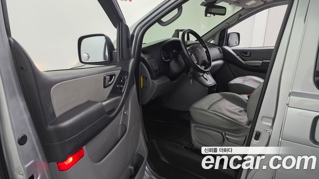 Hyundai Grand Starex Van 5-Seater Modern 2021 — фото 10