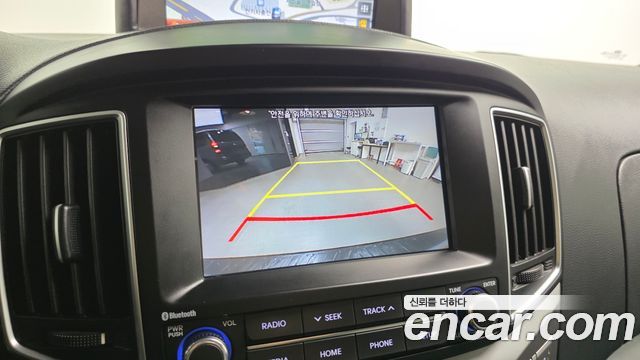 Hyundai Grand Starex Van 5-Seater Modern 2021 — фото 14