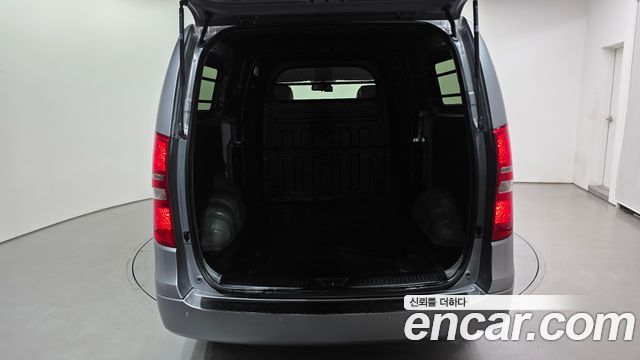 Hyundai Grand Starex Van 5-Seater Modern 2021 — фото 20