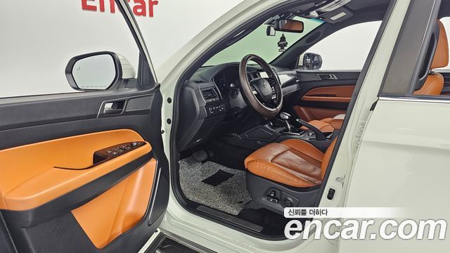 KG Mobility (SsangYong) Rexton Sports Khan Diesel 2.2 4WD Noblesse 2022 — фото 10