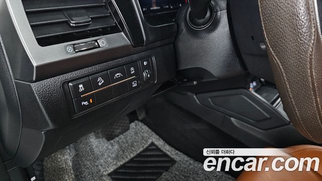 KG Mobility (SsangYong) Rexton Sports Khan Diesel 2.2 4WD Noblesse 2022 — фото 17