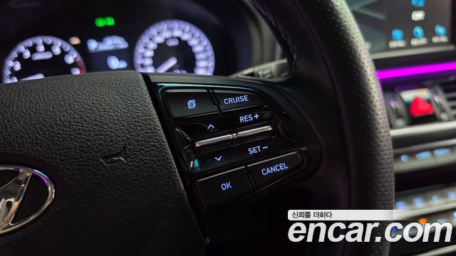 Hyundai Grandeur (IG) 2.4 Premium 2019 — фото 15