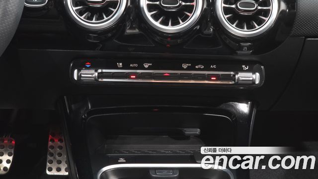Mercedes-Benz CLA-Class (C118) CLA250 4MATIC 2025 — фото 17