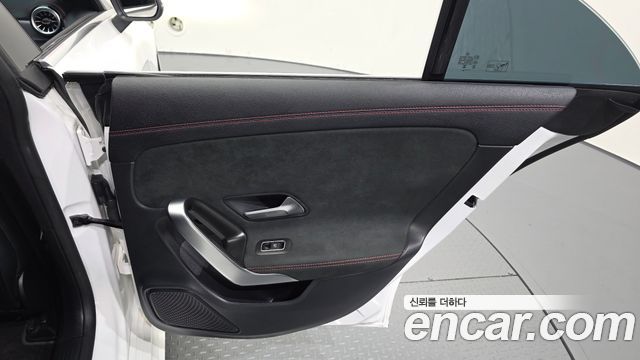 Mercedes-Benz CLA-Class (C118) CLA250 4MATIC 2025 — фото 25