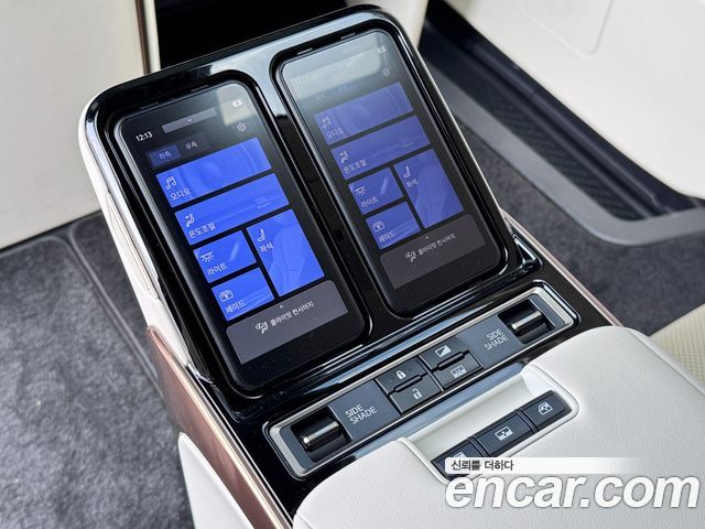 Lexus LM (II) 500h Royal 2025 — фото 17