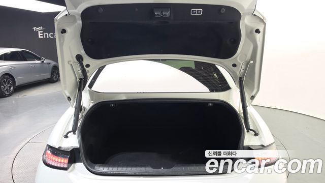 Hyundai Ioniq 6 Long Range Exclusive + 2023 — фото 20