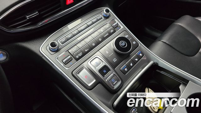 Hyundai Santa Fe HEV 1.6 2WD Exclusive 2022 — фото 9