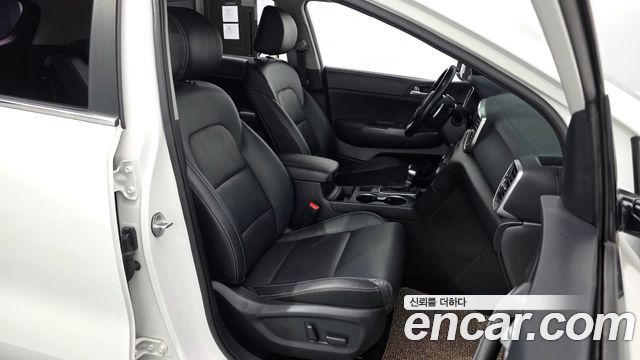 Kia Sportage The Bold Diesel 2.0 4WD Prestige 2020 — фото 11