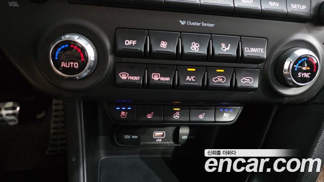 Kia Sportage The Bold Diesel 2.0 4WD Prestige 2020 — фото 17