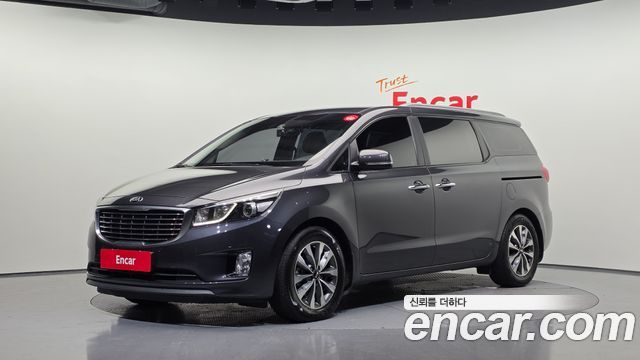 Kia Carnival 11-seater Prestige