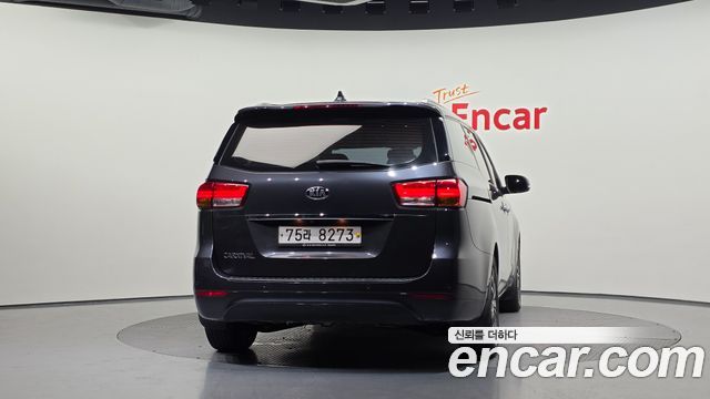 Kia Carnival 11-seater Prestige 2015 — фото 4