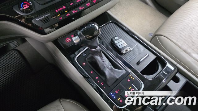 Kia Carnival 11-seater Prestige 2015 — фото 9