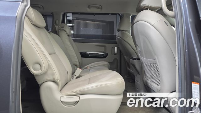 Kia Carnival 11-seater Prestige 2015 — фото 12