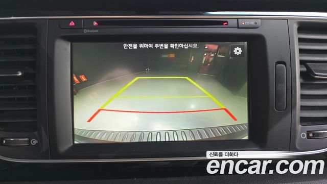 Kia Carnival 11-seater Prestige 2015 — фото 15
