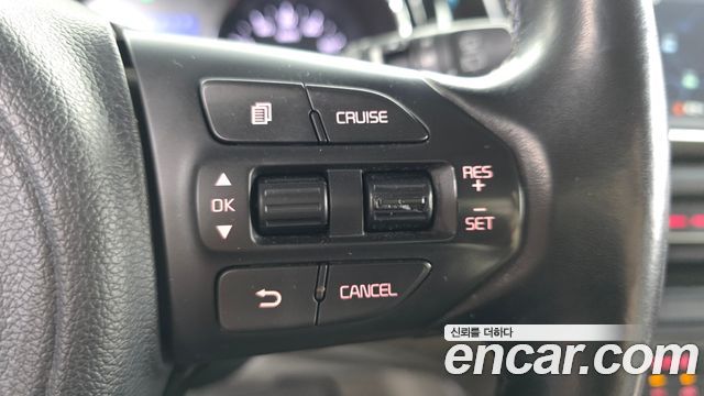 Kia Carnival 11-seater Prestige 2015 — фото 17