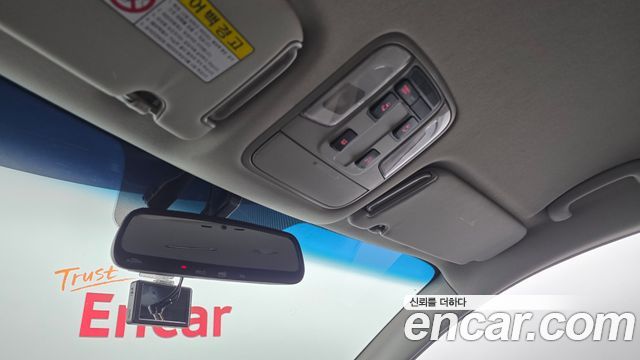 Kia Carnival 11-seater Prestige 2015 — фото 19
