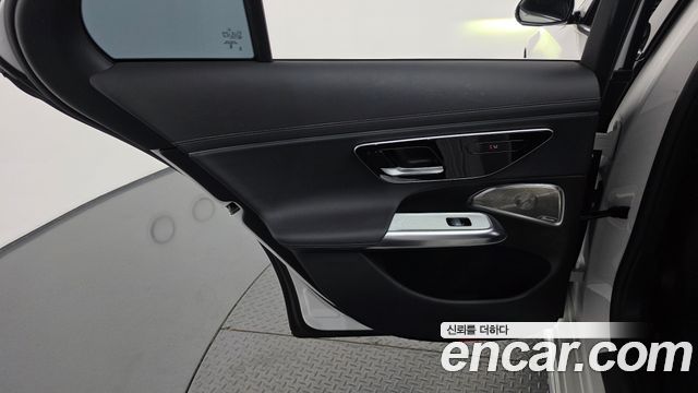 Mercedes-Benz E-Class (W214) E300 4MATIC Exclusive 2024 — фото 25
