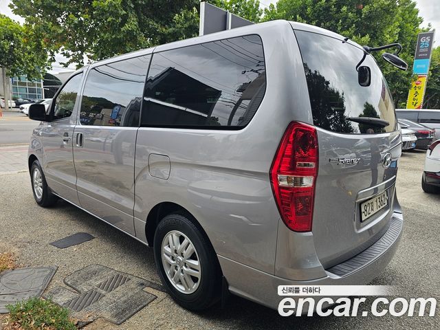 Hyundai Grand Starex Van 3-Seater Smart 2021 — фото 7