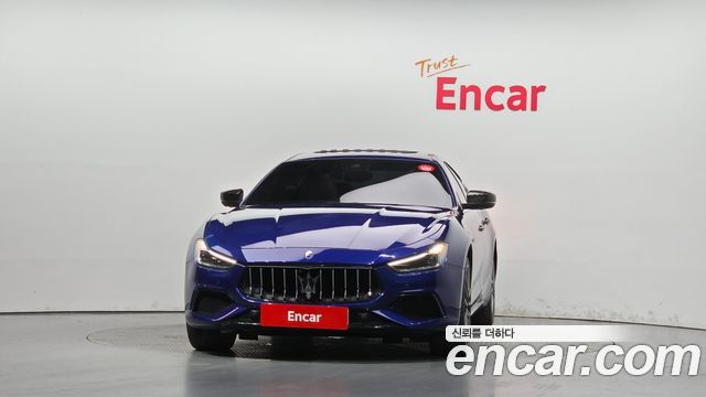 Maserati Ghibli 3.0S Q4 GranSport 3rd 2019 — фото 3