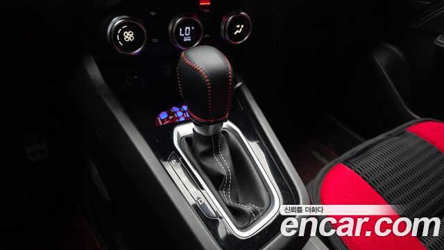 Renault Korea XM3 1.3 TCe RE Signature 2022 — фото 9