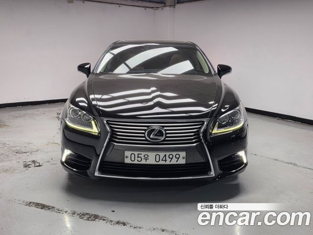 Lexus LS460 Supreme XF40 2015 — фото 3