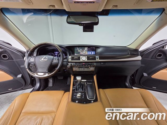 Lexus LS460 Supreme XF40 2015 — фото 6