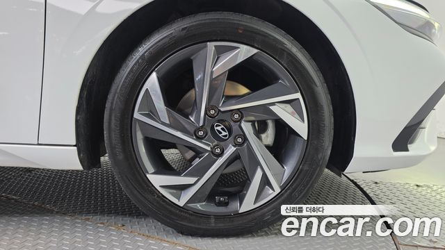 Hyundai Avante (CN7) 1.6 Inspiration 2024 — фото 21