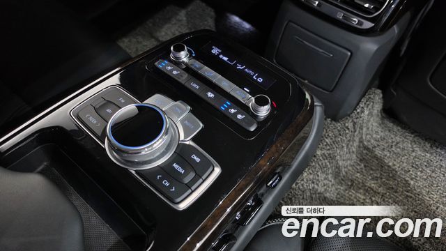 Genesis G90 3.8 AWD Luxury 2019 — фото 19
