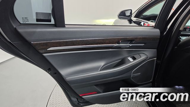 Genesis G90 3.8 AWD Luxury 2019 — фото 25