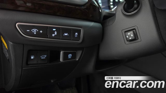 Genesis G90 3.8 AWD Luxury 2019 — фото 28